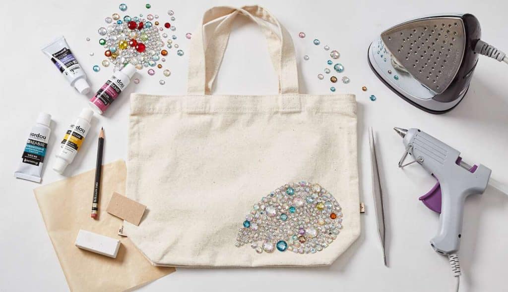 DIY : créez votre sac bling-bling tendance