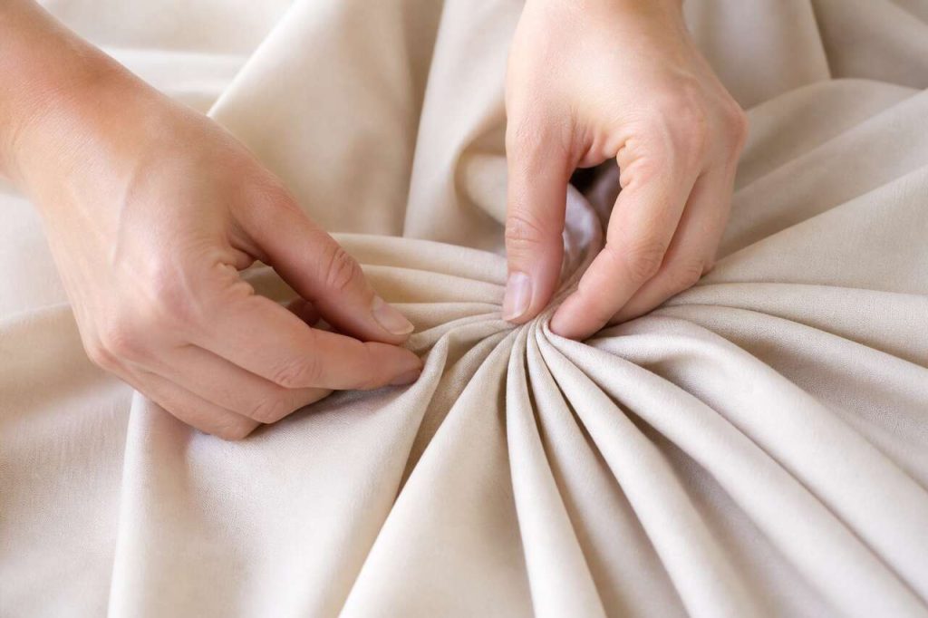 Comment froncer un tissu : guide pratique