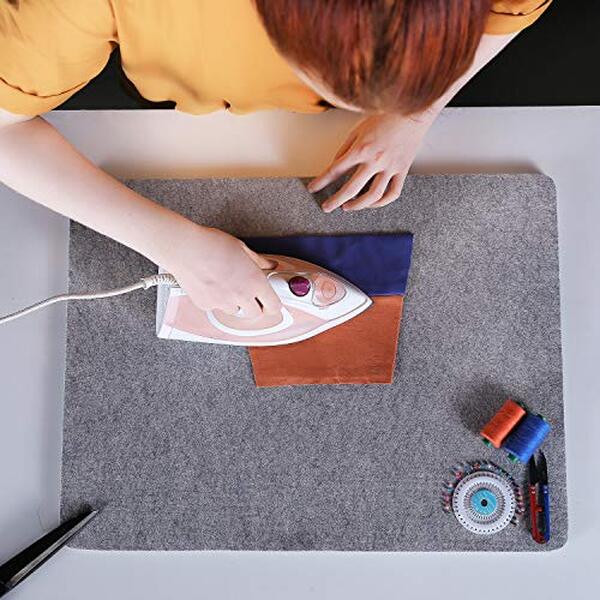 Découvrez notre avis détaillé sur le tapis de pressage en laine Savina : efficacité, performance et avantages pour vos projets de quilting et couture.