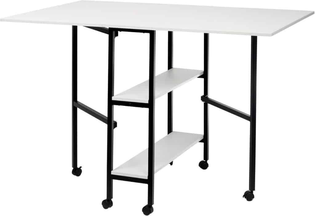 Test : table de couture pliante avec rallonges et rangement
