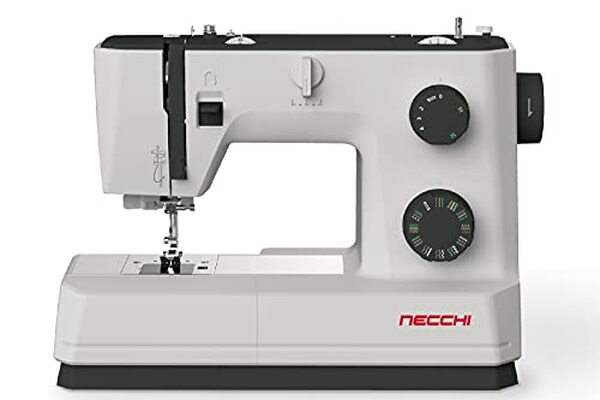 Découvrez notre test détaillé de la machine à coudre Necchi Q132A : performances, design élégant et durabilité. Avis complet pour bien choisir votre machine à coudre.