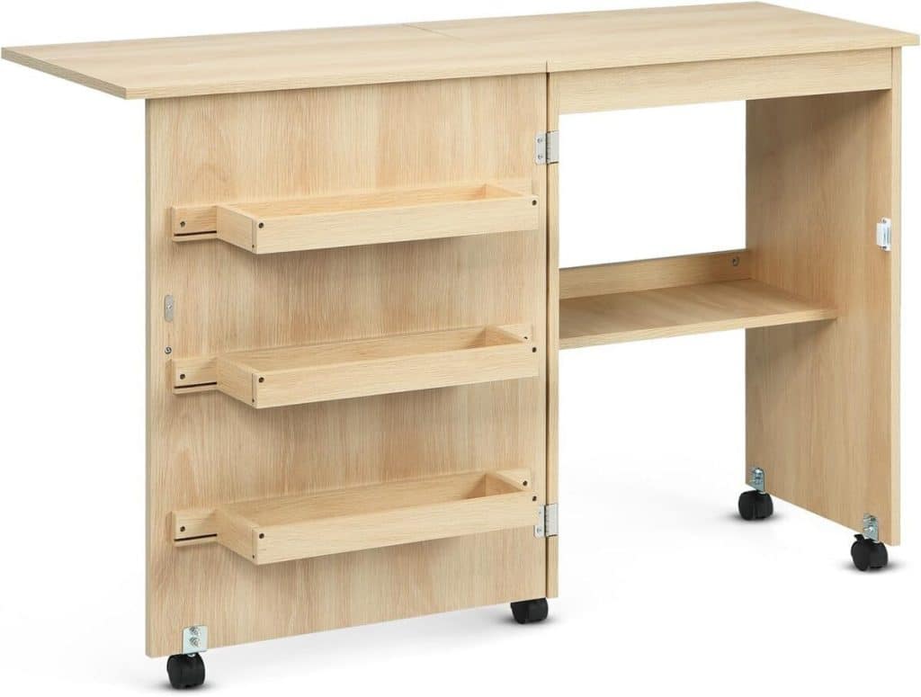 Test : table de couture pliante Dreamade avec étagères et roulettes