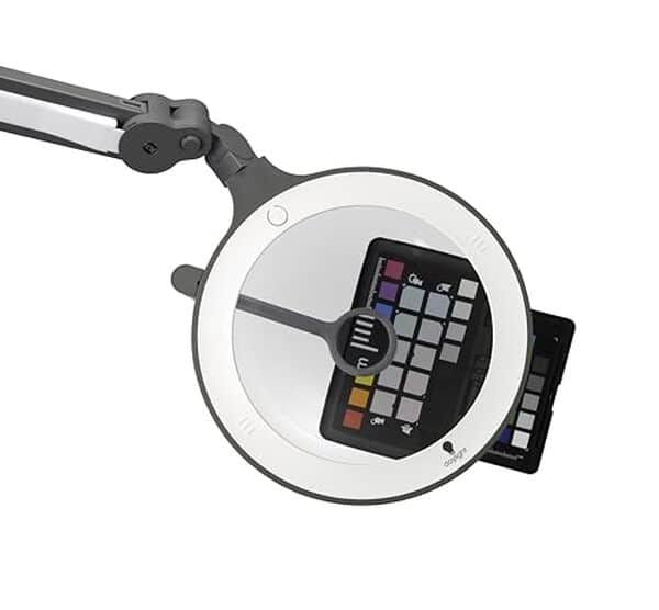 Découvrez notre test détaillé de la lampe loupe Daylight 60 LED avec variateur : performances d'éclairage, qualité optique et praticité pour vos travaux de précision. 